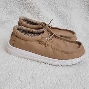 Hey Dude Size Y2-L3 Tan shoes